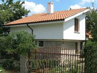Renovated house 7 km from the beach
