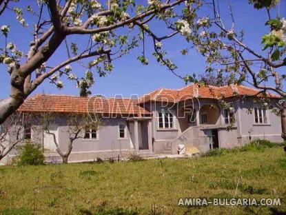 House in Bulgaria 14 km from the seaside front