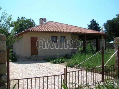 Furnished authentic Bulgarian style house side