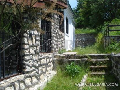 Authentic Bulgarian style house with big plot side