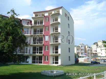 Apartments in Kranevo 300 m from the beach