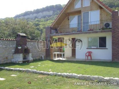 Sea view villa in Bulgaria 500 m from the beach front 2