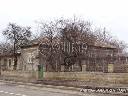 Bulgarian house with big plot road access