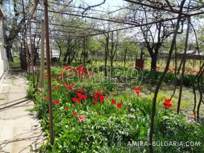 House in Bulgaria 49 km from the beach room 2