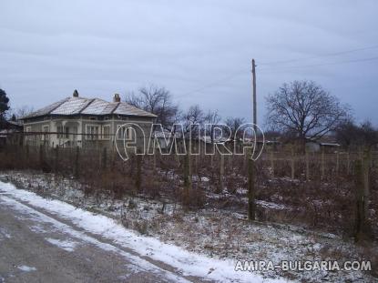 House with big plot 26 km from the beach garden 2