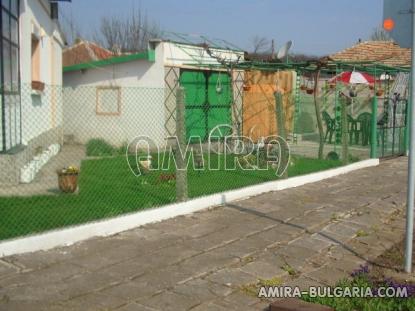 Furnished town house in Bulgaria garage