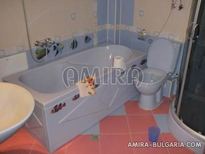Furnished sea view house in Varna bathroom