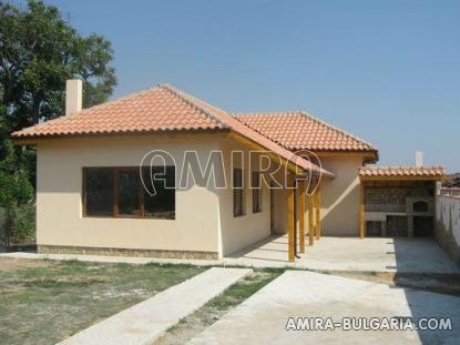 Newly built house in Bulgaria 5 km from Kamchia beach front