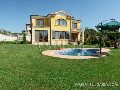 Sea view villa in Varna 3 km from the beach front 3