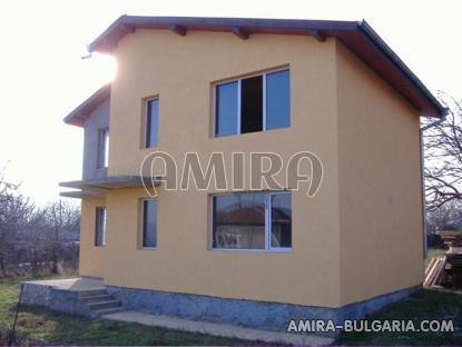 Spacious house in Bulgaria 7 km from the beach of Albena front 5