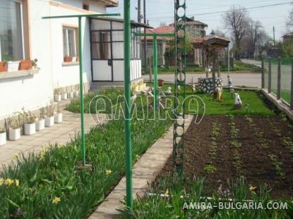 Furnished town house in Bulgaria garden 6