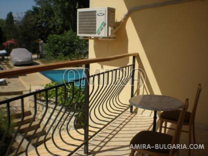 Furnished sea view villa 300m from the beach terrace