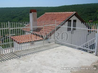 Furnished sea view house in Balchik parking lot