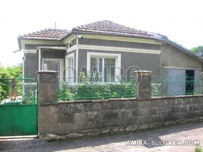 Renovated house in Bulgaria near a lake 5