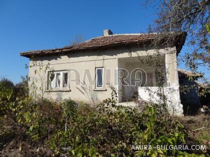 House with big plot in Bulgaria 2