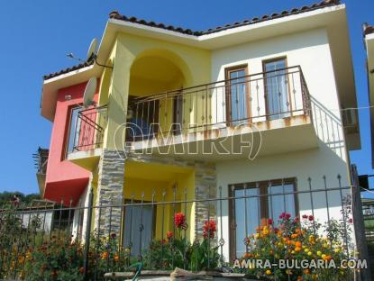 House in Byala 400 m from the beach front