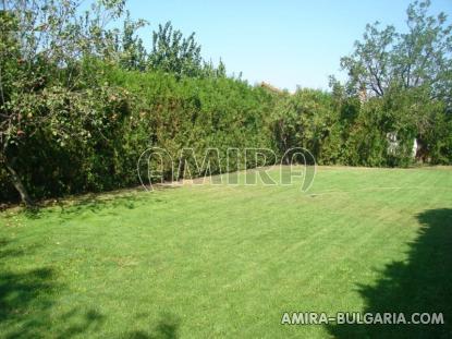 Semi-detached house 6km from Varna 11