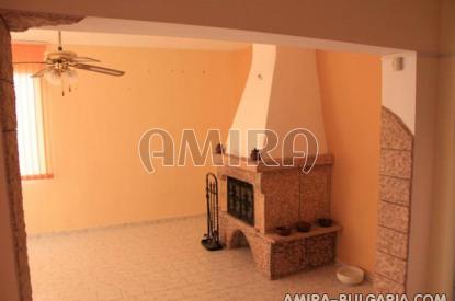 Semi-detached house 6km from Varna 17