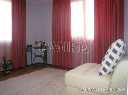 Semi-detached house 6km from Varna 20