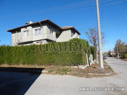 Semi-detached house 6km from Varna 4