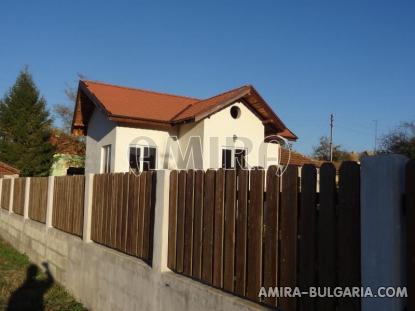 Renovated house in Bulgaria near a dam 5