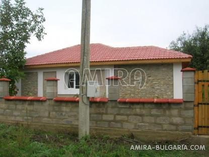 Renovated house 21 km from the beach side 2