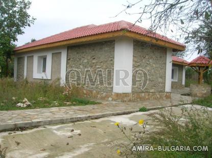 Renovated house 21 km from the beach back