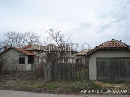 Bulgarian house 40km from the beach 3