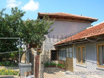 House 13 km from Dobrich, Bulgaria side 3