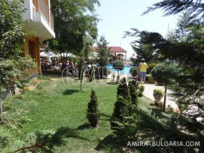 Furnished apartments 300 m from the beach 4