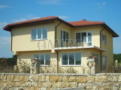 Bulgarian house 2 km from the beach front 2
