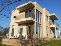 New house with panorama next to Varna