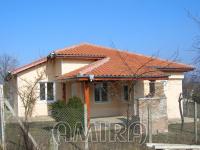 Furnished house 12 km from the beach