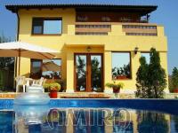 Furnished house with pool near Albena front 1