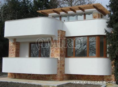 Luxury villa 100 m from the beach front