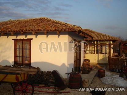 Furnished house 18km from Varna front