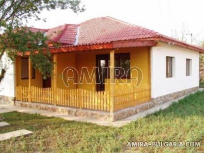 Furnished 2 bedroom house in Bulgaria front 2