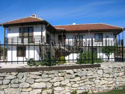 Traditional Bulgarian style house 18 km from Varna