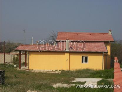 New house 14 km from the beach side