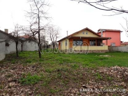 Stone house in Bulgaria 38 km from Varna front 3