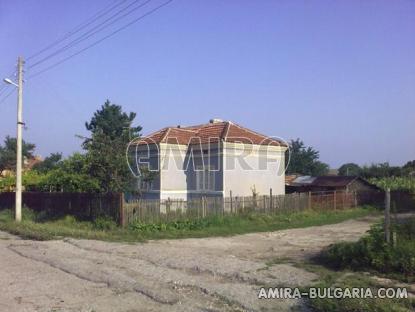 House in Bulgaria near a dam road access