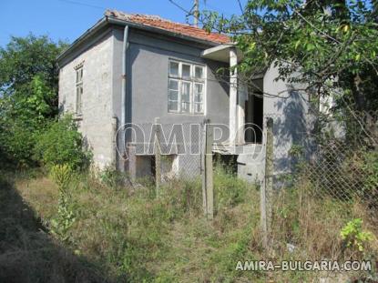 Old Bulgarian house with lake view side 2