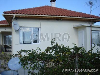 Furnished house 9 km from Balchik side