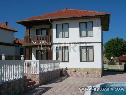 Furnished house with pool and sea view Albena, Bulgaria front 3