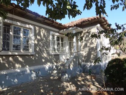 House with big plot 8 km from the beach 3