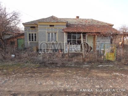 Holiday home 3 km from Dobrich front 1