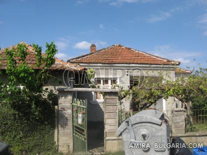 Bulgarian house 22km from the beach