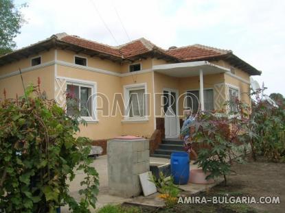 Renovated house in Bulgaria front 2