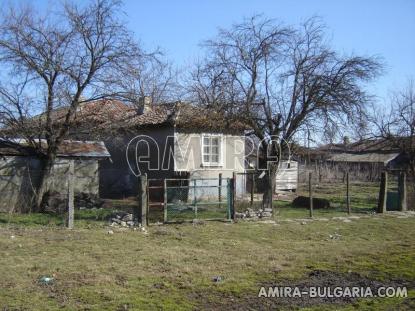 House with big plot 8 km from the beach side 3