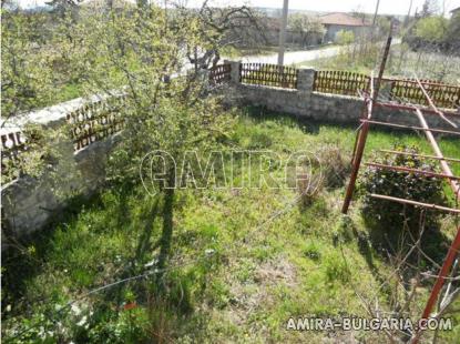 House in Bulgaria 10km from the beach garden